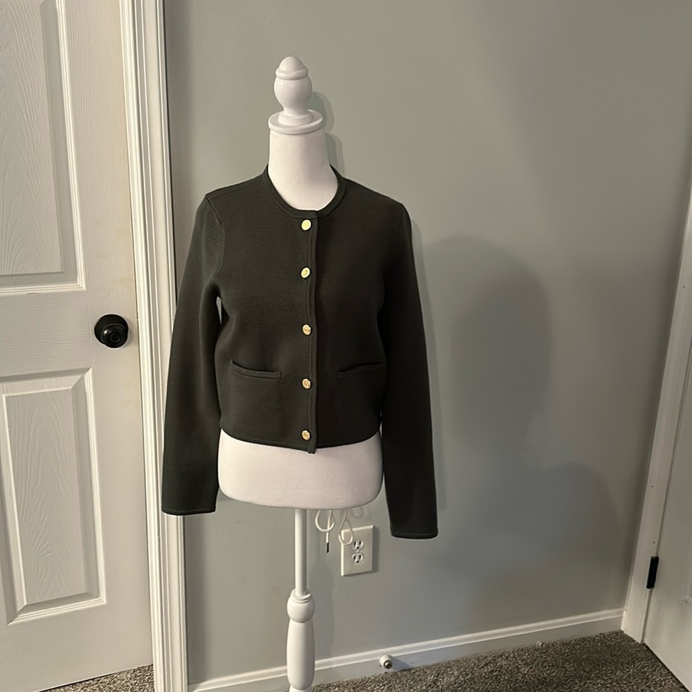 Abercrombie sweater size small